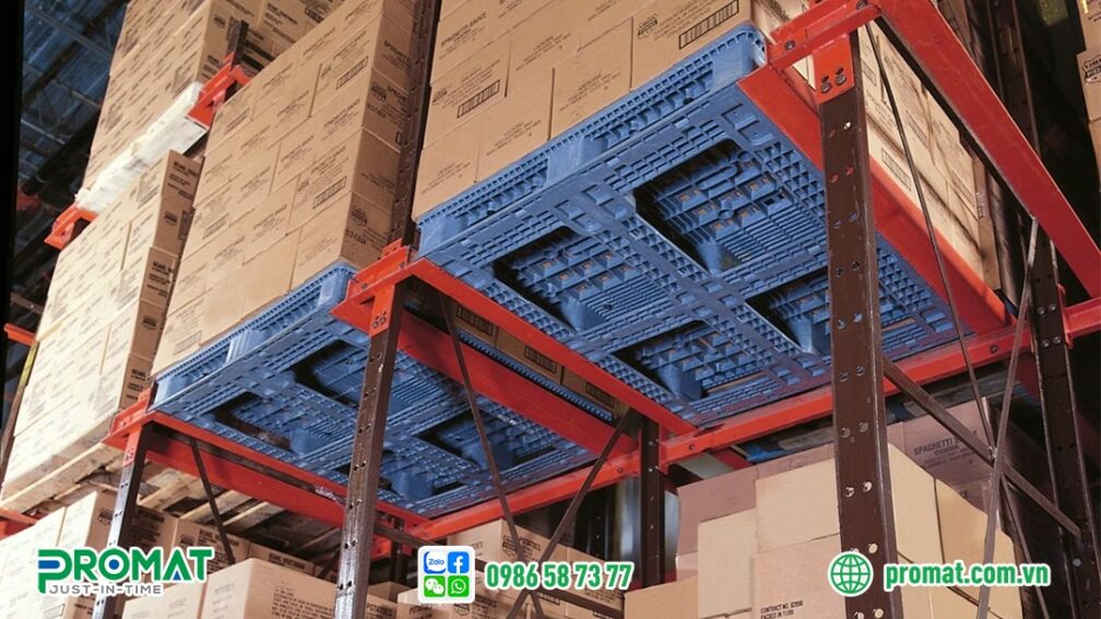 pallet-nhua-mot-mat-va-hai-mat-cau-tao-phan-loai-va-ung-dung-trong-kho-van-hien-dai