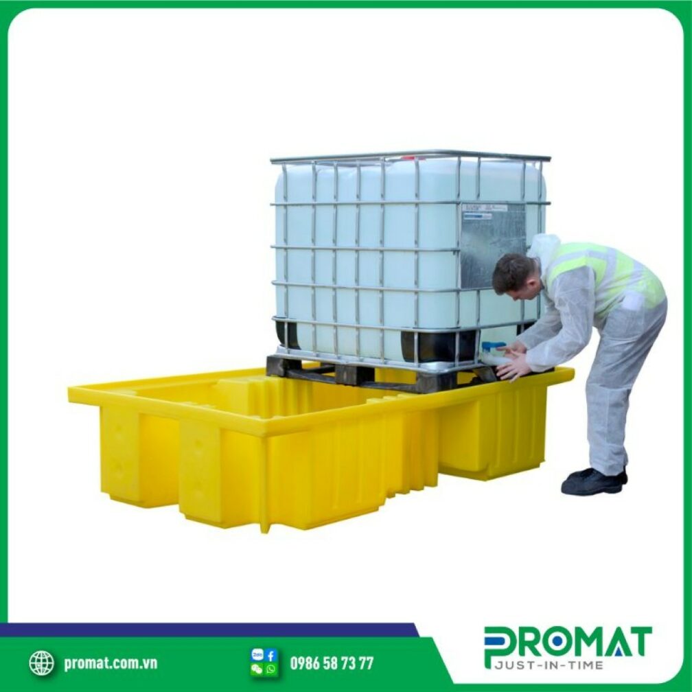 vai-tro-cua-pallet-chong-tran-hoa-chat-trong-dam-bao-an-toan-lao-dong-va-bao-ve-moi-truong