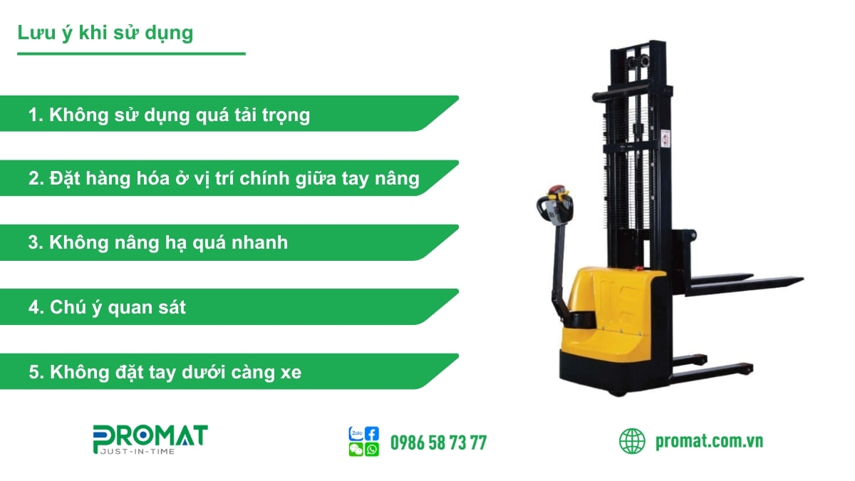 Xe Nâng Tay 1 Tấn Có Ưu Điểm Gì Nổi Bật 3 Cần đặt sự an toàn lên hàng đầu khi sử dụng xe nâng tay