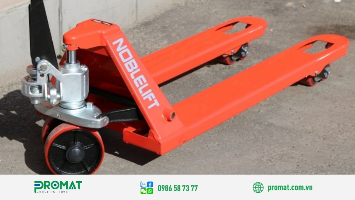 Xe Nâng Tay Noblelift - Giải Pháp Nâng Hạ Hoàn Hảo 2 Xe nâng tay Noblelift mang đến khả năng nâng - hạ hàng ổn định, mượt mà