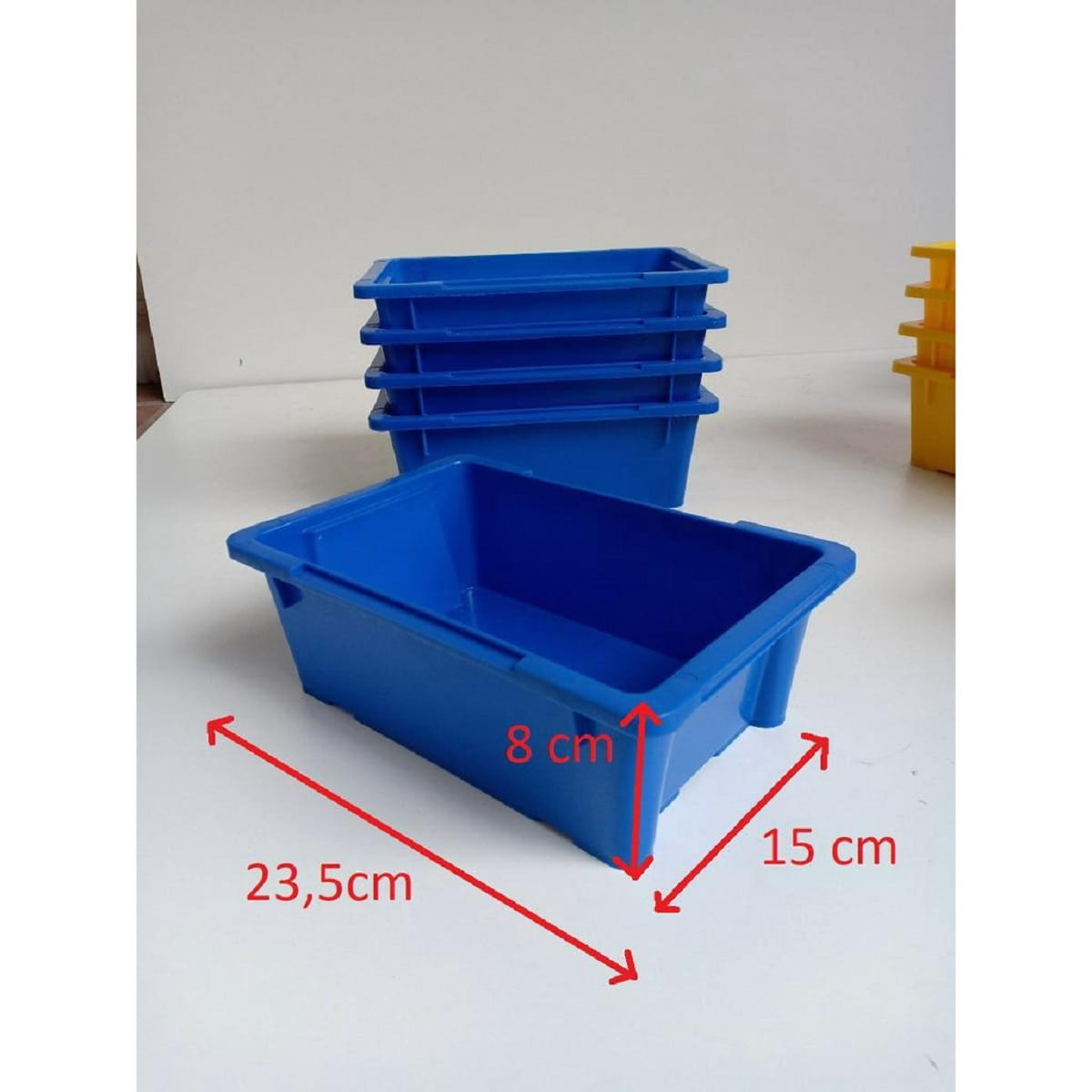 Khay Nhựa A4 - Kệ Dụng Cụ A4 3 Khay nhựa công nghiệp A4 được thiết kế để phân loại linh kiện, phụ tùng